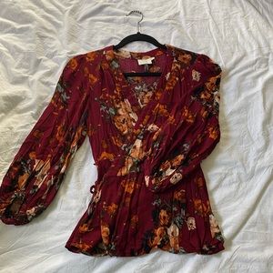 HD in Paris wrap top